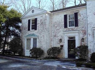 47 Main St, New Canaan, CT 06840