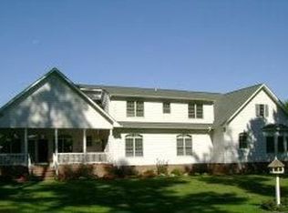 1361 Clifton Landing Ln, Kilmarnock, VA 22482