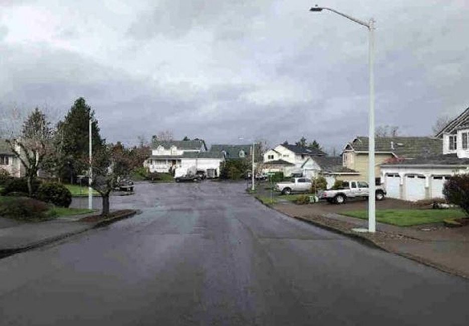 Exterior Neighborhood (street photo)