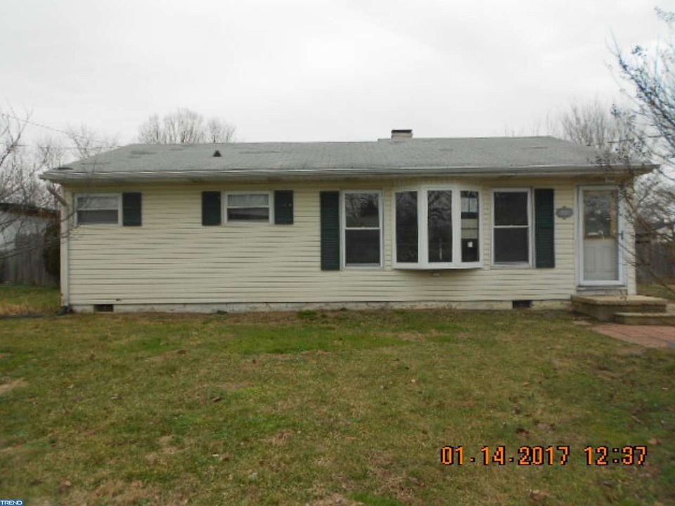 1st image of 2427 Hammond Pl