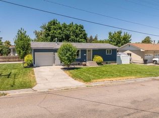 494 Hillcrest Ave, American Falls, ID 83211