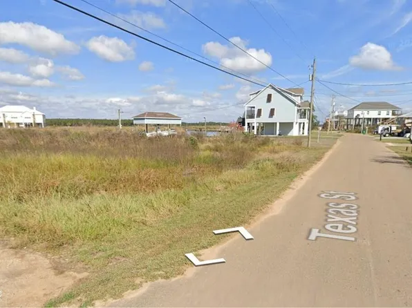 11289 Texas St, Bay Saint Louis, MS 39520
