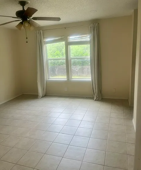 426 Sailmaster St #A — Photo 8