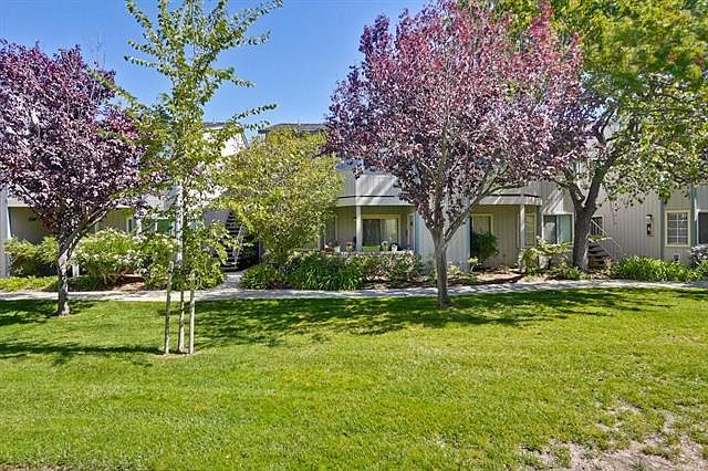 2nd image of 2220 Wine Grower Way