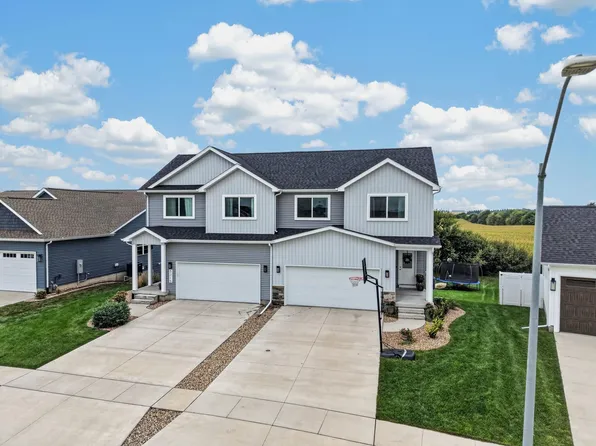 5313 Fernwood Dr, Cedar Falls, IA 50613