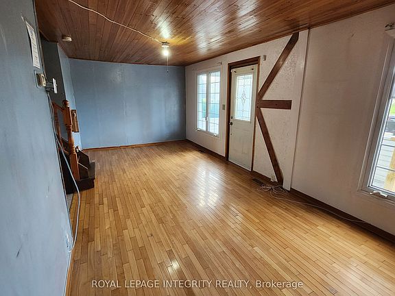 2nd image of 360 9th St W