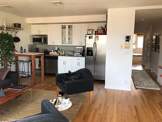 Rented by ALG NY Management, LLC. | media 14