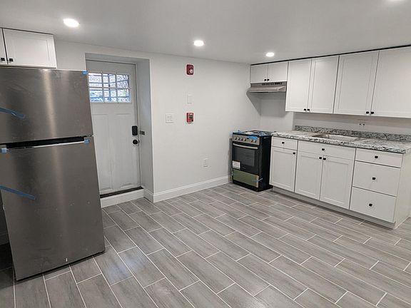 2nd image of 538 E Brinton St #1R