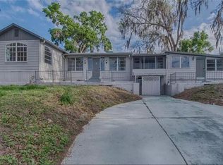 1355 Lakeshore Dr, Mount Dora, FL 32757