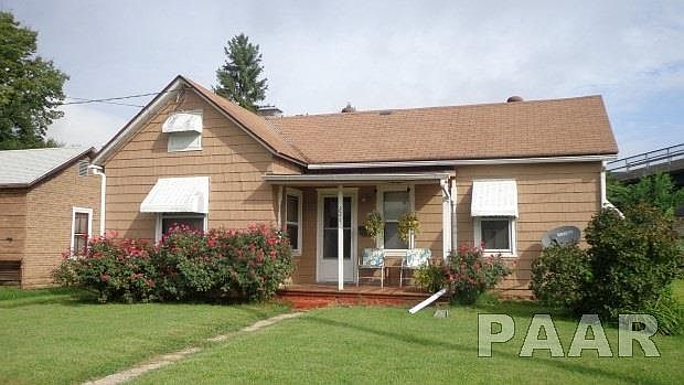 2nd image of 221 Keayes Ave