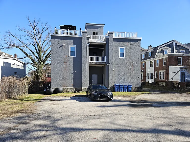 59 E High St #A — Photo 23