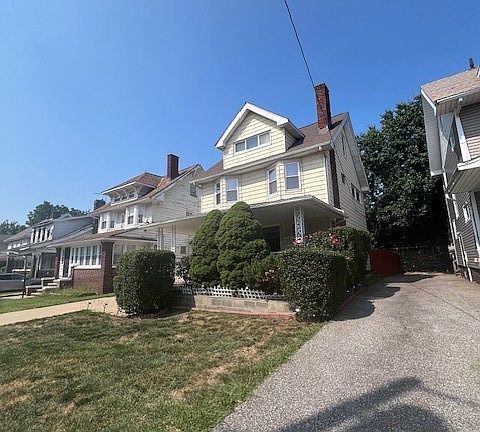 4th image of 12715 Irvington Ave