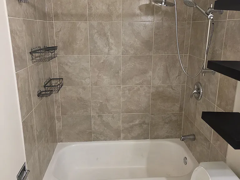 4931 Vienna Dr NW — Photo 8