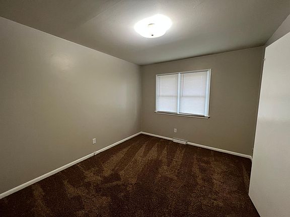 5th image of 1408 Fairacres Dr