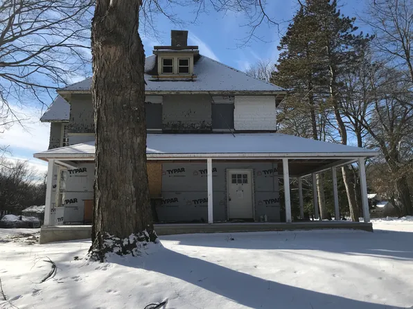 9 Bride Hill Rd, Central Valley, NY 10917