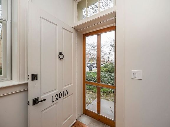 4th image of 1201A Princess Anne St