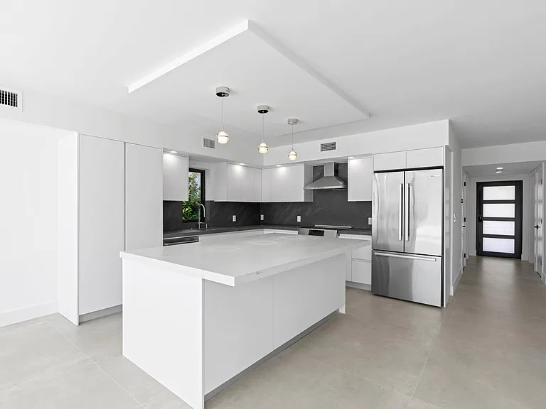 1106 Bel Air Dr #C — Photo 9