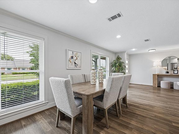 5th image of 2330 Droxford Dr