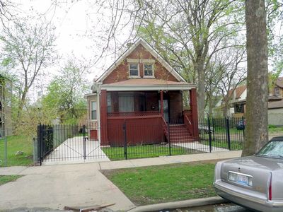 7714 S Marquette Ave, Chicago, IL, 60649