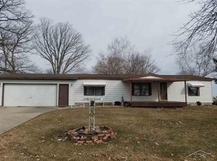 3055 Oakview Dr, Pinconning, MI 48650