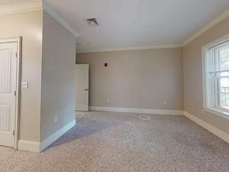 286 Main St #107 — Photo 8
