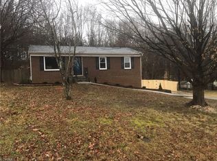 5034 Woodsboro Ln, Winston Salem, NC 27105