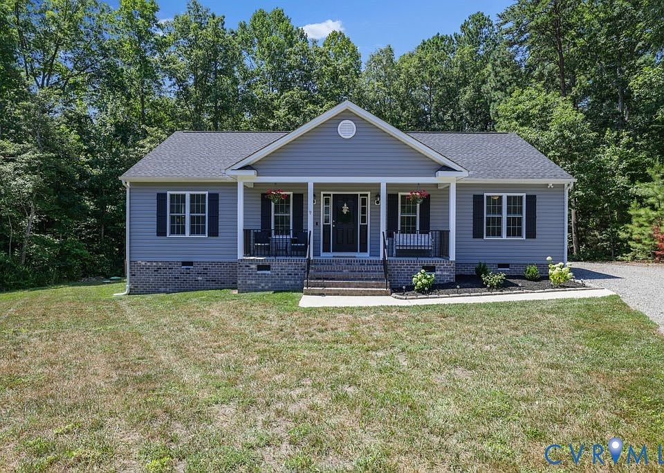 1st image of 222 Oak Ridge Ct