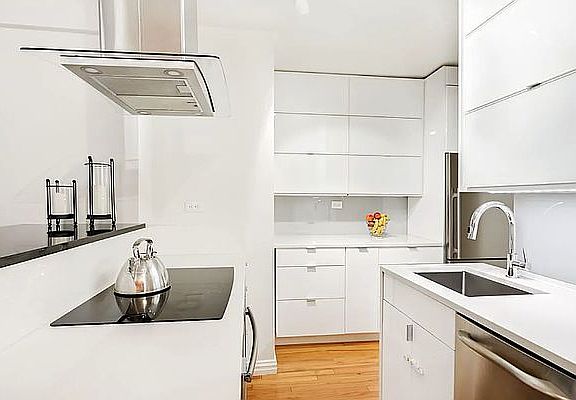 4th image of 330 E 70th St #4EF