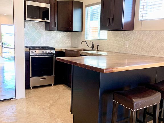 5th image of 5141 Barstow St