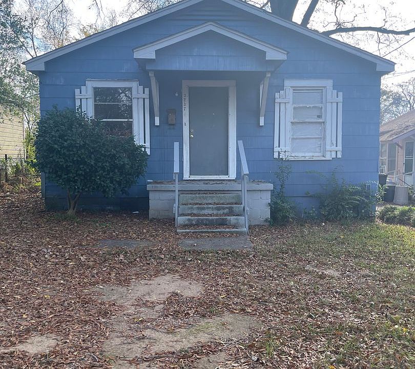 1st image of 3237 Jackson St