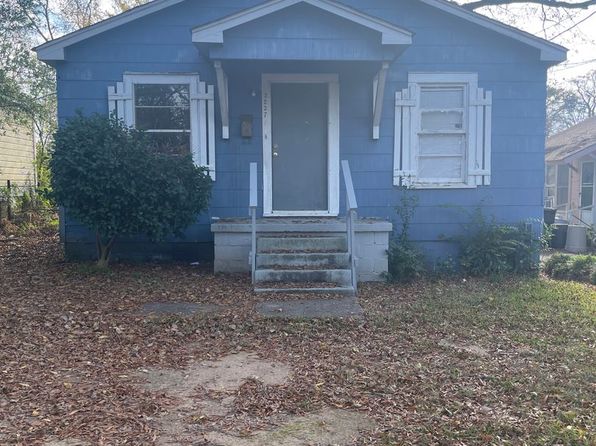 3237 Jackson St