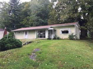 411 Main St, Jamestown, PA 16134