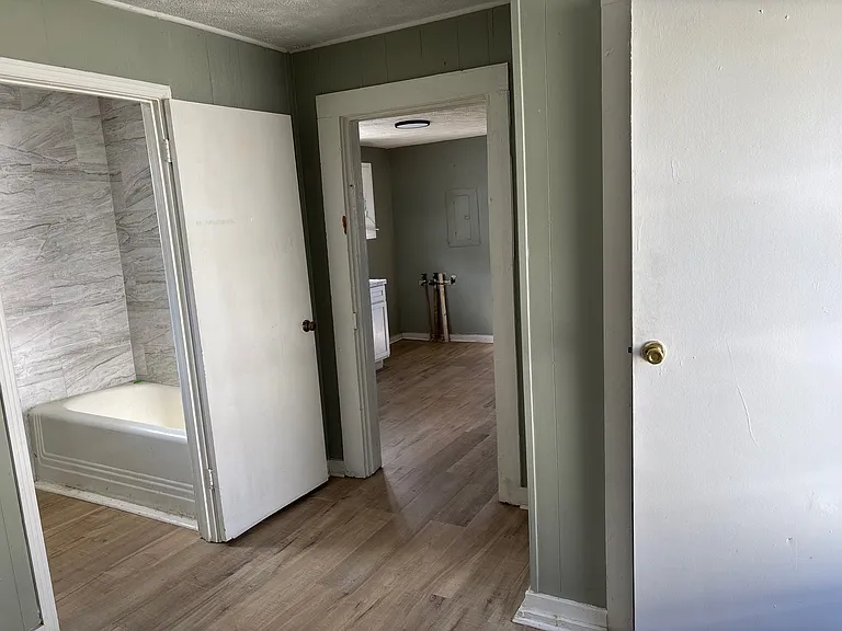 217 Haywood St — Photo 2