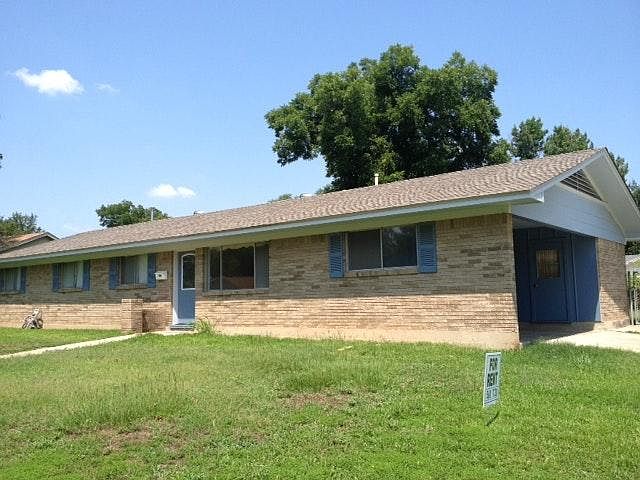 2nd image of 8638 Grover Pl