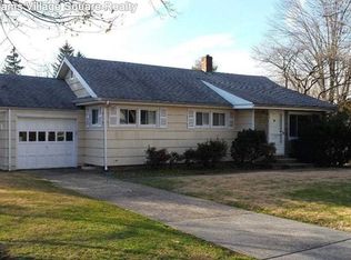 20 Pitcairn Ave, Ho Ho Kus, NJ 07423