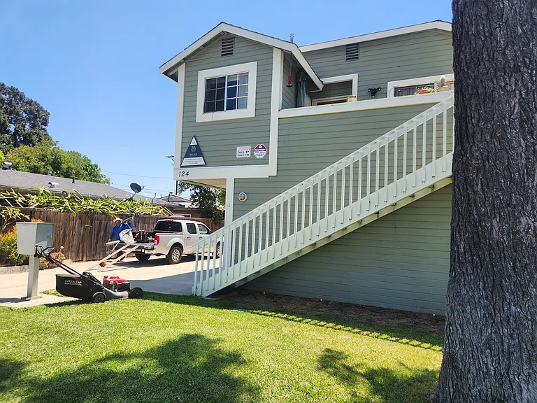 124 W Truslow Ave #4 — Photo 25