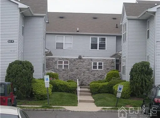 316 Ventnor Ct — Photo 12