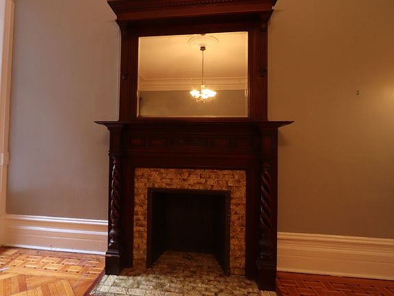 5th image of 812 Carroll St