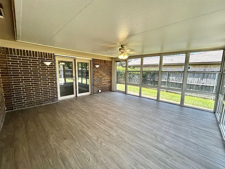 6209 Gayle Dr — Photo 16