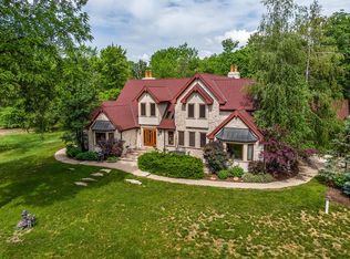 23356 N Elm Rd, Lincolnshire, IL 60069