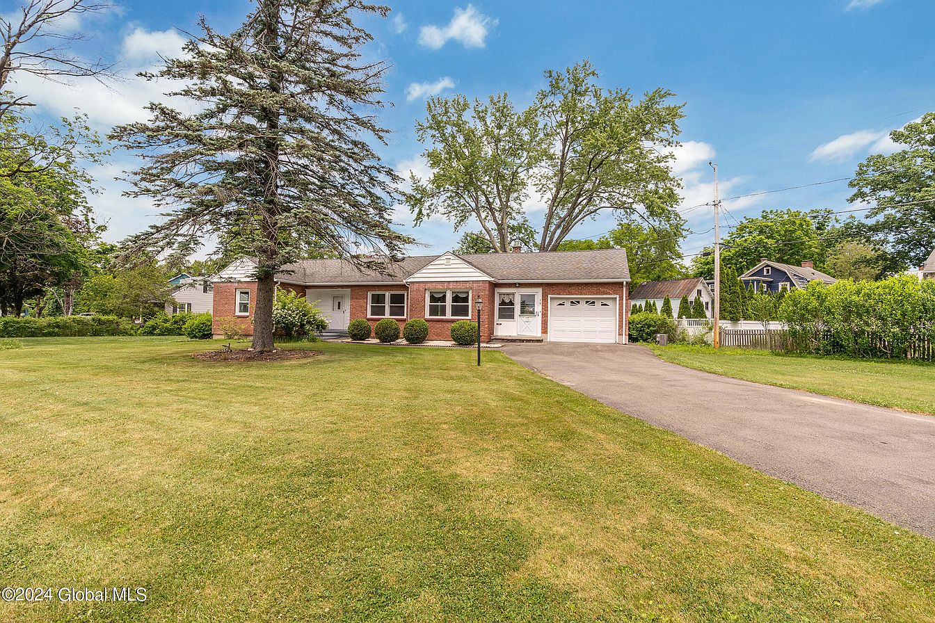 1st image of 19 Groesbeck Place