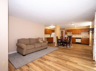 10-10 Hulbert Rd #B, Worcester, MA 01603