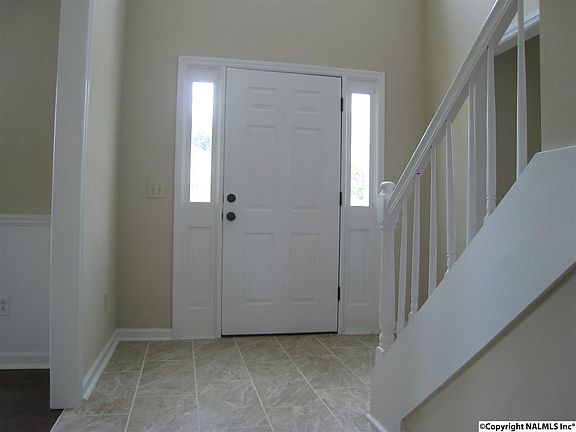 2nd image of 117 Lovvorn Ln