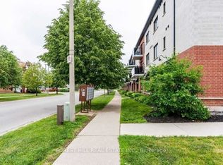 170 Rockhaven Ln #313, Hamilton, ON L8B1B5