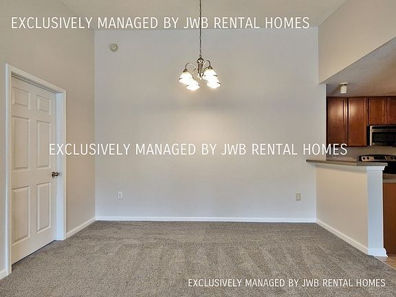 5th image of 7035 Deer Lodge Cir Unit 111