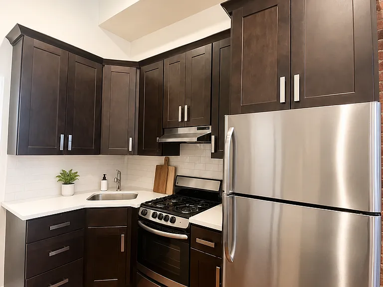 208 W 138th St #3 — Photo 4