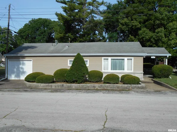 120 S Monroe St, Macomb, IL 61455