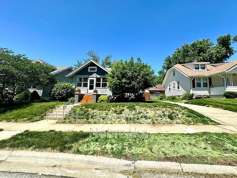 5724 Rees St — Photo 3