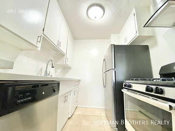 3rd image of 3711 Mentone Ave APT 12