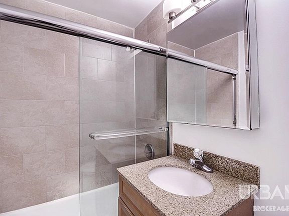 3rd image of 123 Bank St APT 540